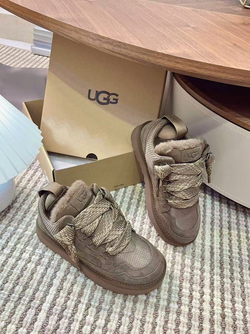 Shoe Ugg series — a43e1084