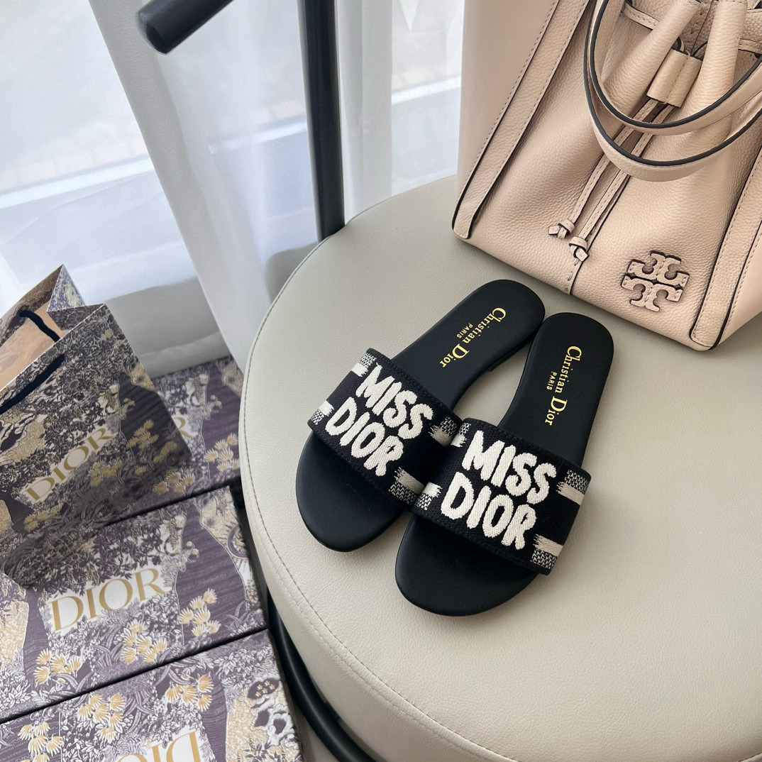 Shoe Women Sandals — 28f13ed9 angle 1