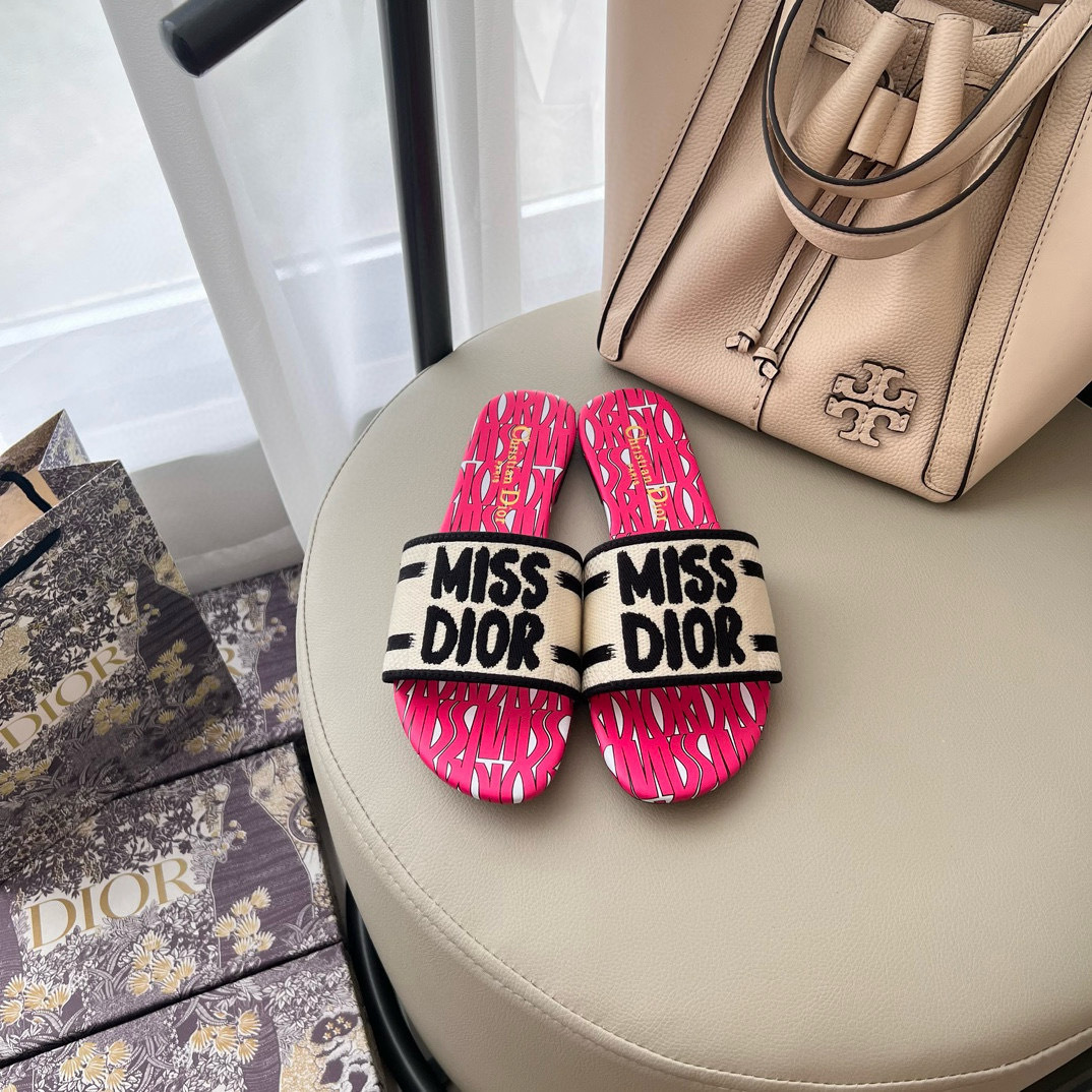 Shoe Women Sandals — e29ed82e angle 1