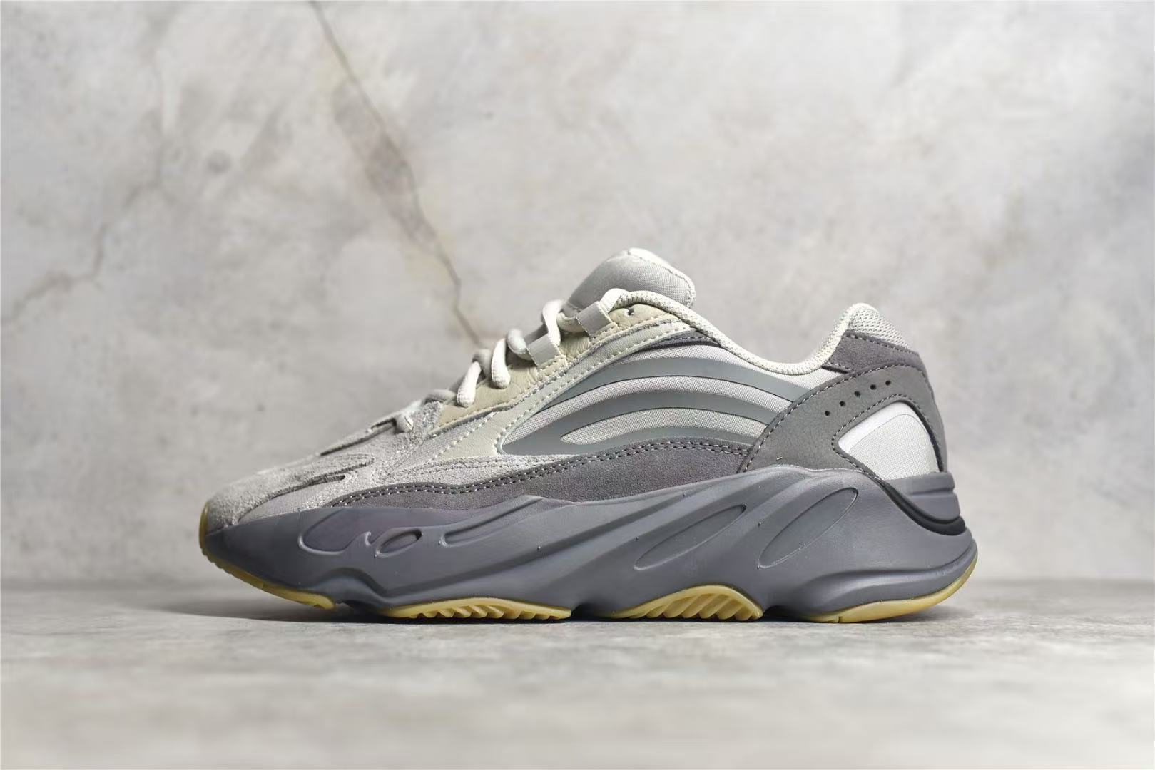 Shoe YEEZY — 082b2850