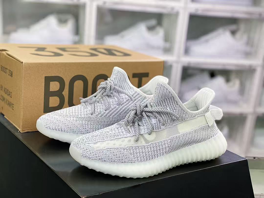 Shoe YEEZY — 17739c74