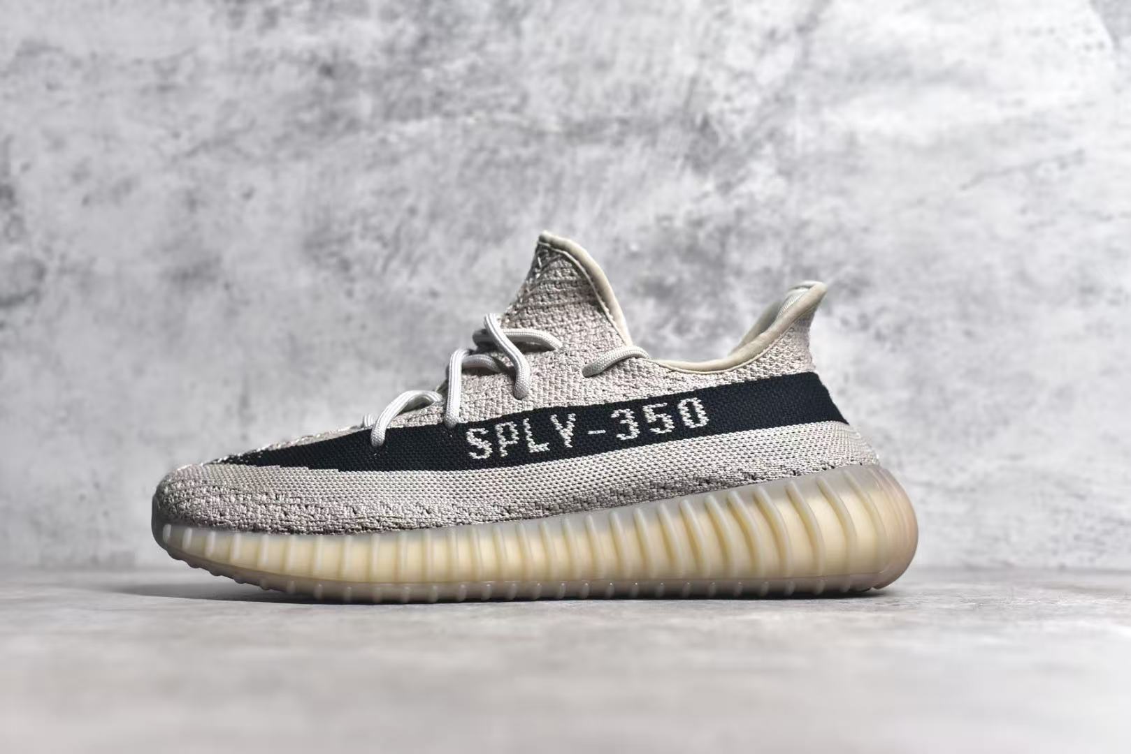 Shoe YEEZY — d3cea9c3