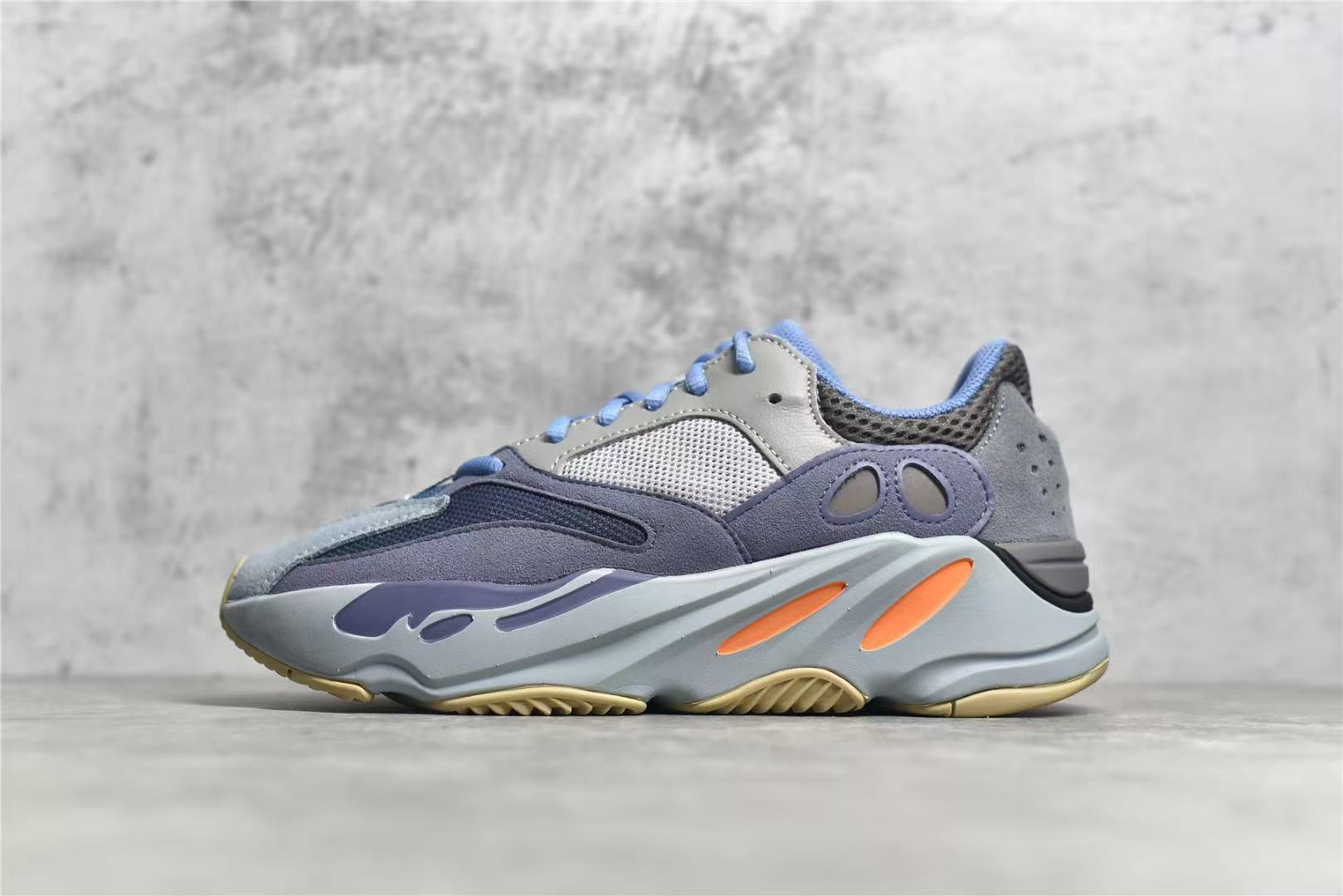 Shoe YEEZY — e0a4a24e