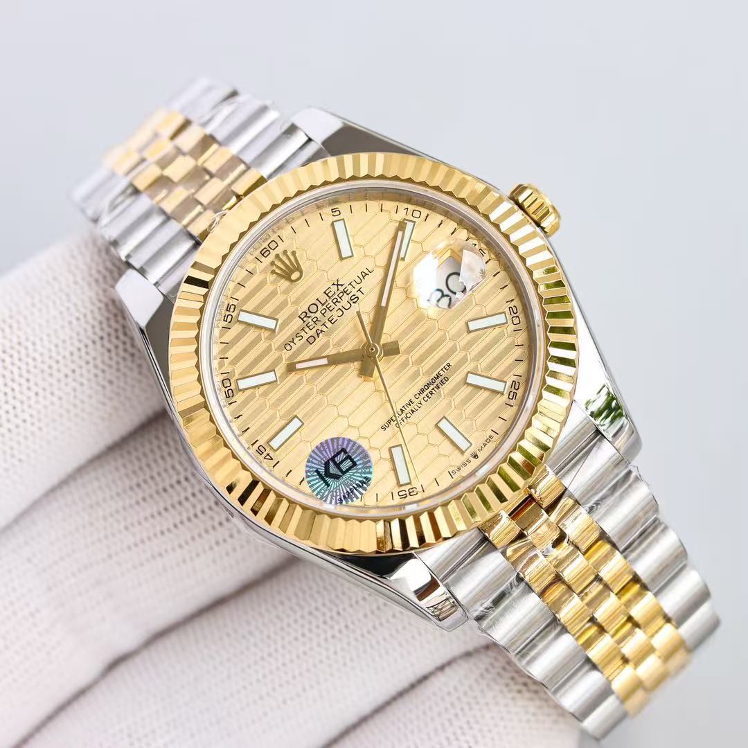 Watch — 394b1044