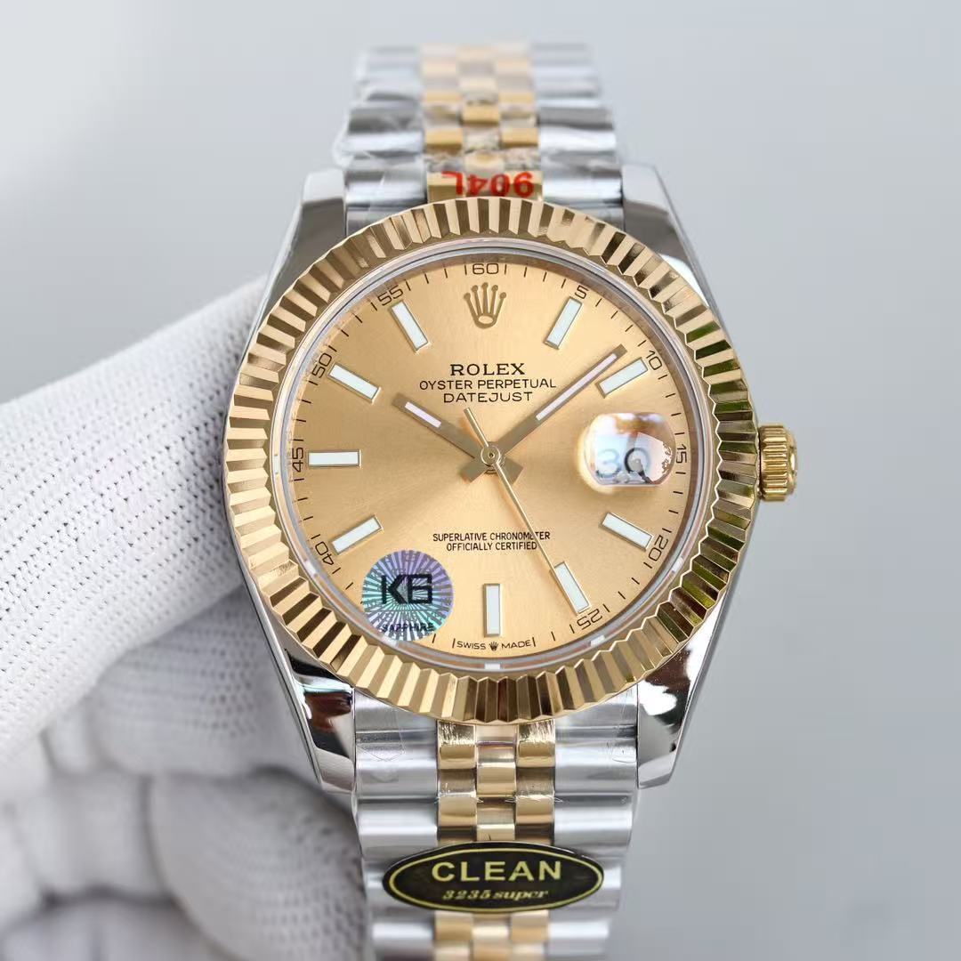 Watch — 5929a977 angle 1